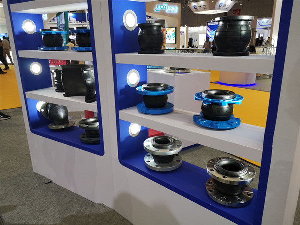 【2019】淞江集團參展上海國際泵管閥展會“專業制造橡膠軟接頭”